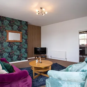 The Elswick Apartment